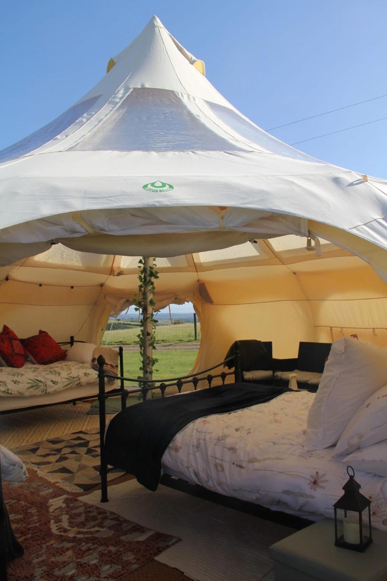 ברידג'נד Tal-Y-Fan Farm 6M Stargazer Tent מראה חיצוני תמונה