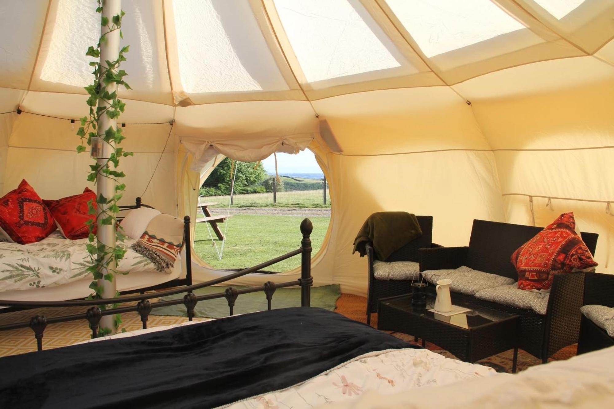 ברידג'נד Tal-Y-Fan Farm 6M Stargazer Tent מראה חיצוני תמונה